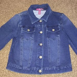 Dark denim jean jacket. Size L. But runs small.